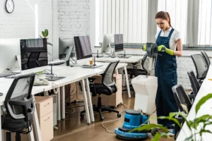 Loonsverhoging schoonmakers en glazenwassers 